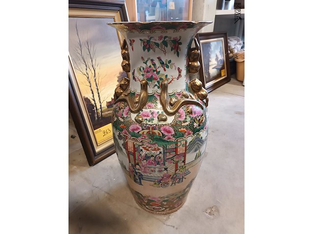 Lot 259 - oosterse vaas xl - afbeelding 1 van  6