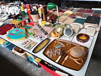 Lot 259 - retro en vintage huisraad. 60 stuks - afbeelding 2 van  7