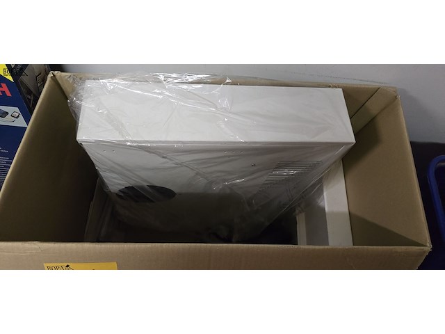 Lot 26 - afzuigkap miele 60 cm nieuw - afbeelding 1 van  2