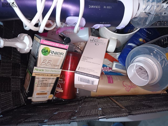 Lot 26 - badkamer benodigdheden - afbeelding 3 van  5