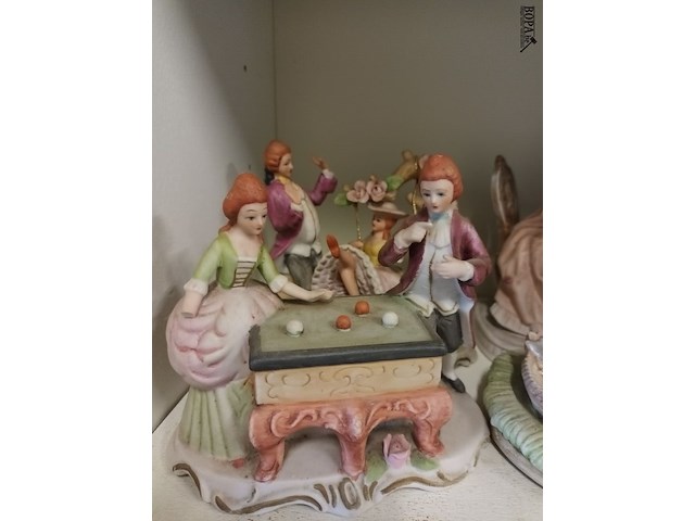 Lot 26 - biscuit beelden. 6 stuks - afbeelding 2 van  4