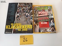Lot 26 - boeken wielrennen. 2 stuks