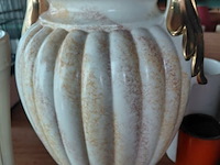 Lot 26 - klassieke vazen - afbeelding 3 van  4