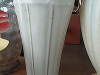 Lot 26 - klassieke vazen - afbeelding 4 van  4