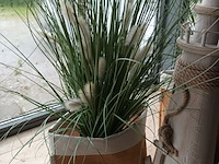 Lot 26 - kunstgras en decoratie. 4 stuks - afbeelding 2 van  4