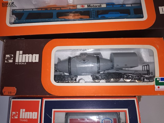 Lot 26 - lima vrachtwagens en aanhangwagens. 5 stuks - afbeelding 3 van  4