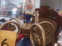 Lot 26 - luster koper met blauw porselein - afbeelding 2 van  4