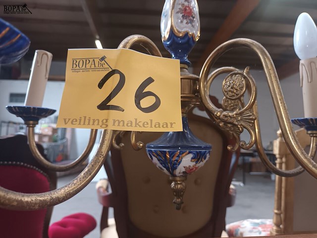 Lot 26 - luster koper met blauw porselein - afbeelding 3 van  4