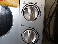 Lot 26 - microgolfoven technolux - afbeelding 2 van  3