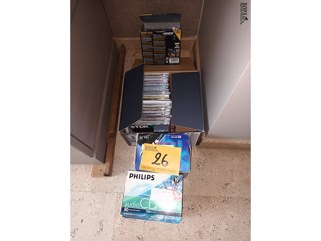 Lot 26 - muziek cd’s en writable cd’s. 37 stuks - afbeelding 1 van  4