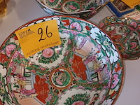 Lot 26 - oosterse kommen. 3 stuks