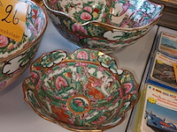 Lot 26 - oosterse kommen. 3 stuks - afbeelding 3 van  7