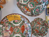 Lot 26 - oosterse kommen. 3 stuks - afbeelding 4 van  7