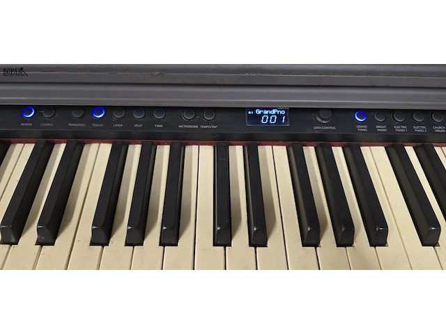 Lot 26 - piano werkend - afbeelding 3 van  4