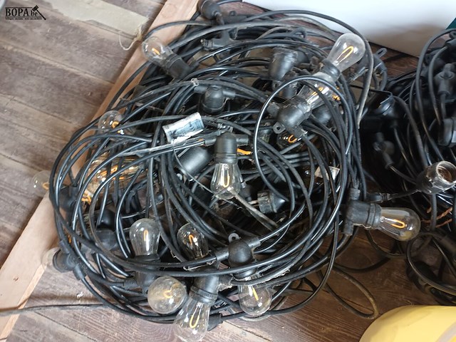 Lot 26 - prikkabels en lampen - afbeelding 2 van  6