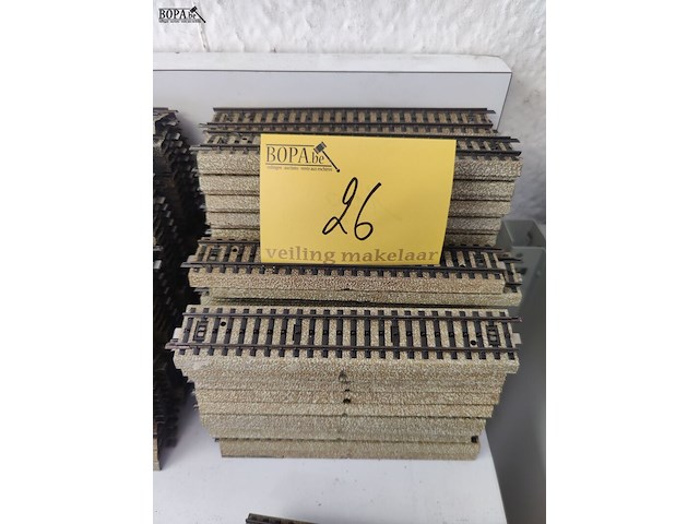 Lot 26 - rechte rails - 102 stuks - afbeelding 1 van  3