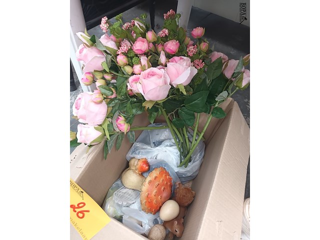 Lot 26 - seizoensdecoratie - afbeelding 1 van  5
