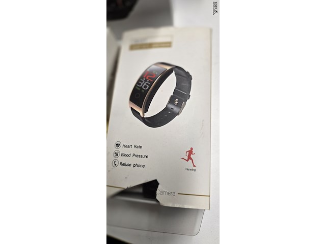 Lot 26 - smartwatches 3 stuks - afbeelding 2 van  7