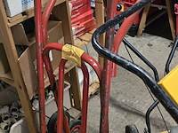 Lot 26 - steekwagen traploper - afbeelding 1 van  4