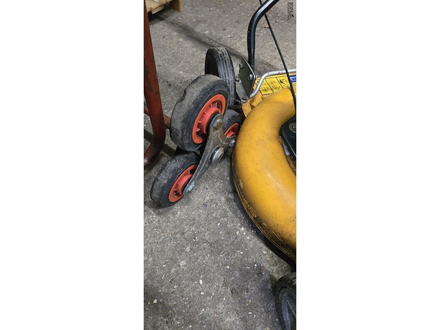 Lot 26 - steekwagen traploper - afbeelding 4 van  4