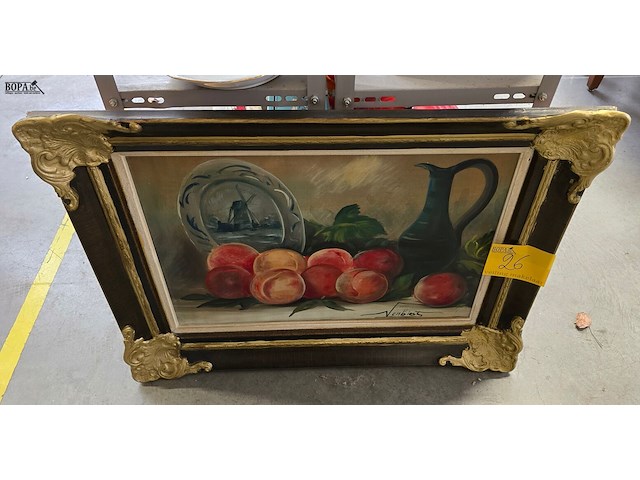 Lot 26 - stilleven op doek, getekend verbiest - afbeelding 1 van  3