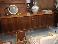 Lot 26 - vintage dressoir kast