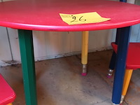 Lot 26 - vintage houten kindermeubelset - afbeelding 3 van  5