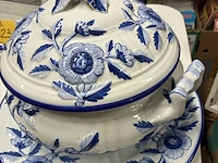 Lot 26 - vintage keramieken soepterrine met schotel - afbeelding 3 van  5
