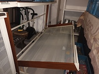 Lot 26 - vintage uitklapbaar bed - afbeelding 1 van  2