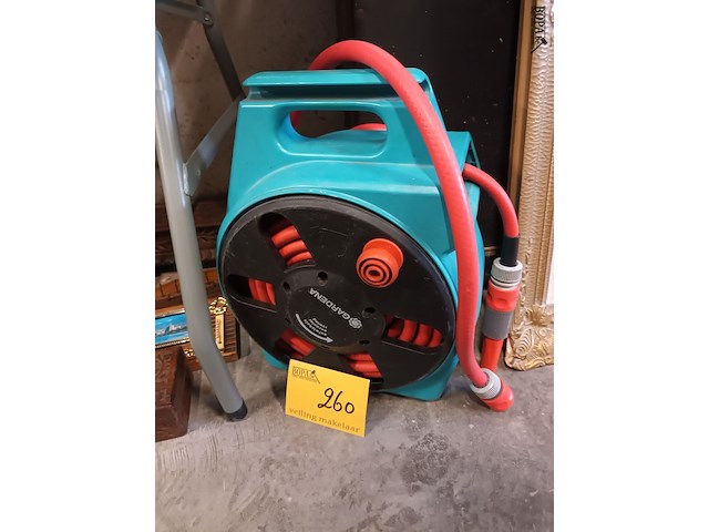 Lot 260 - gardena tuinslang op haspel - afbeelding 1 van  3