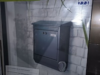 Lot 260 - pedaalemmer en brievenbus - afbeelding 3 van  4