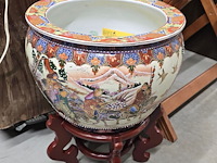 Lot 260 - satsuma stijl porseleinen vissenkom - afbeelding 1 van  6