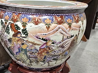 Lot 260 - satsuma stijl porseleinen vissenkom - afbeelding 3 van  6