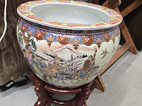 Lot 260 - satsuma stijl porseleinen vissenkom - afbeelding 4 van  6