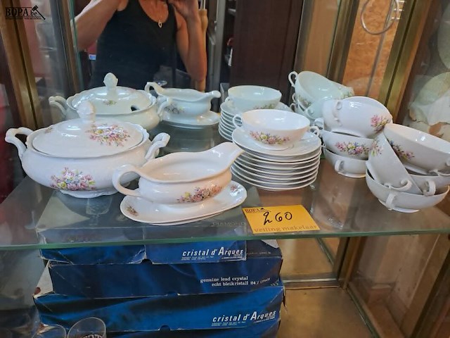 Lot 260 - vintage servies bavaria germany met bloemenmotief -20-delig - afbeelding 1 van  6