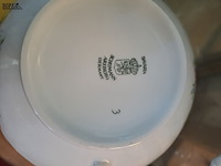 Lot 260 - vintage servies bavaria germany met bloemenmotief -20-delig - afbeelding 2 van  6