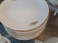 Lot 260 - vintage servies bavaria germany met bloemenmotief -20-delig - afbeelding 3 van  6