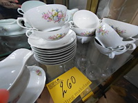 Lot 260 - vintage servies bavaria germany met bloemenmotief -20-delig - afbeelding 5 van  6