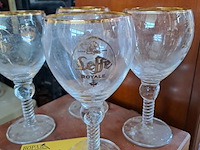 Lot 261 - antieken leffe royal glazen - afbeelding 1 van  2