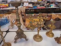 Lot 261 - kandelaars in koper. 14 stuks - afbeelding 4 van  5