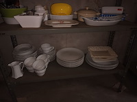Lot 261 - keukenmateriaal en huisraad - afbeelding 4 van  4