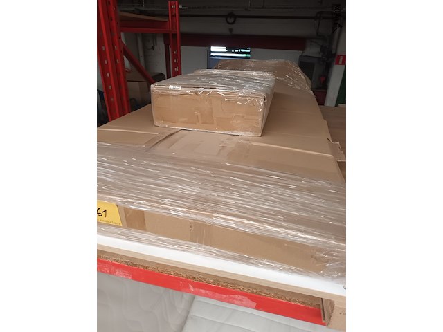 Lot 261 - onderdelen voor een bed - afbeelding 2 van  3