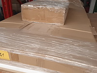 Lot 261 - onderdelen voor een bed - afbeelding 2 van  3