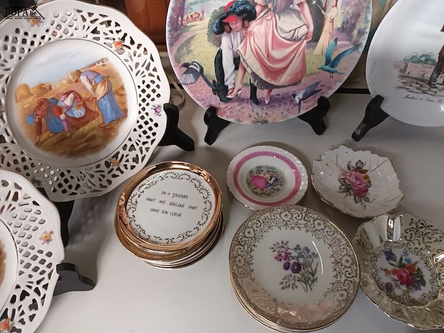 Lot 261 - sierborden. 30 stuks - afbeelding 5 van  6