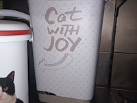 Lot 261 - voorraaddozen voor dierenvoer. 3 stuks - afbeelding 2 van  3