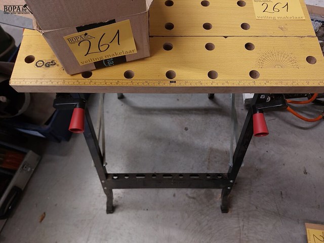 Lot 261 - work mate met spanblokken - afbeelding 2 van  3