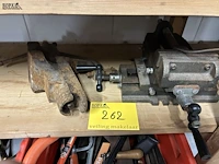 Lot 262 - bankschroef - 2 stuks