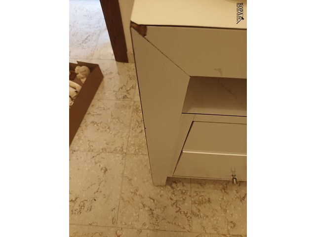 Lot 262 - bureau wit - afbeelding 4 van  5
