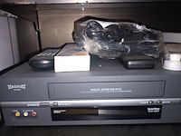 Lot 262 - hifi toestellen. 3 stuks - afbeelding 2 van  6