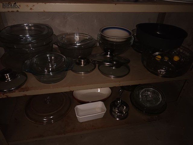Lot 262 - keukenmateriaal en huisraad - afbeelding 4 van  4